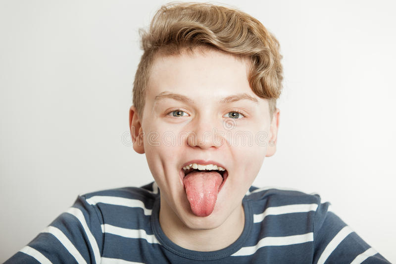 泛亚电竞官网_欧冠-英超冠军0-5客场惨负 热刺3-1取胜进欧联杯