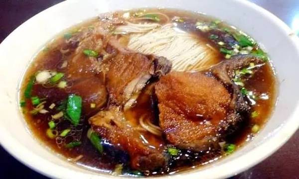 长痘的病例理分析-泛亚电竞平台