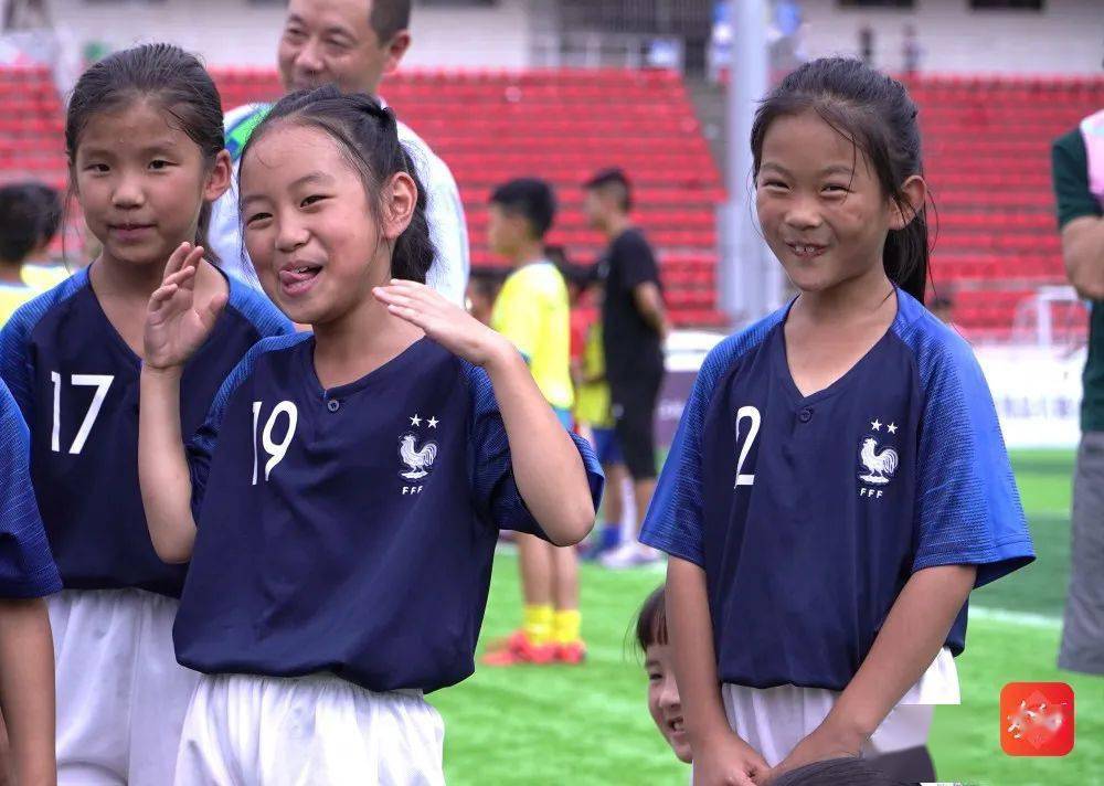 
贵州“足协杯”青少年足球联赛：这个暑期 让汗水为拼搏而流“泛亚电竞平台”(图2)